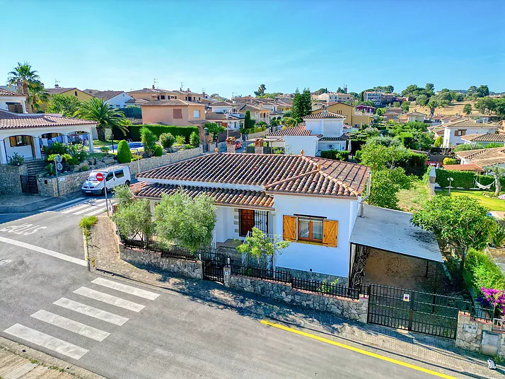 Casa de una planta en una de las mejores zonas de Calonge